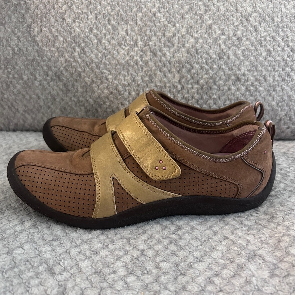 Brown Suede Casual Slip-On Sneakers with Tan Strap